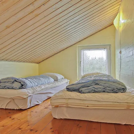 Hébergement de vacances Ocean Front In With Sauna