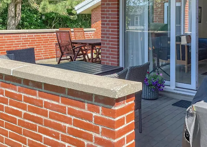 Ocean Front In With Sauna